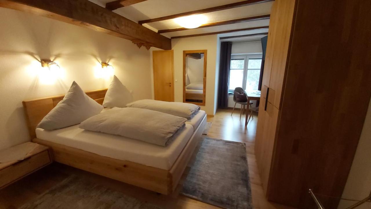 Gasthof Zum Goldenen Kreuz Wilhelmsdorf  Eksteriør bilde