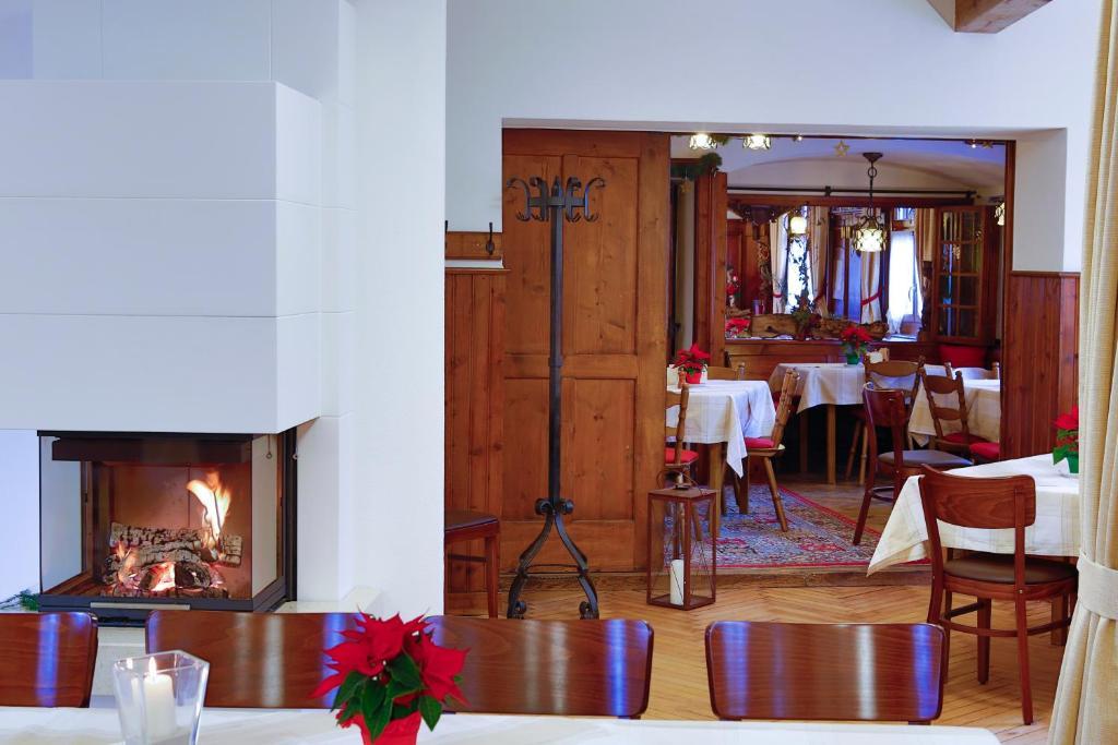 Gasthof Zum Goldenen Kreuz Wilhelmsdorf  Eksteriør bilde