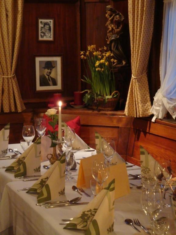 Gasthof Zum Goldenen Kreuz Wilhelmsdorf  Eksteriør bilde